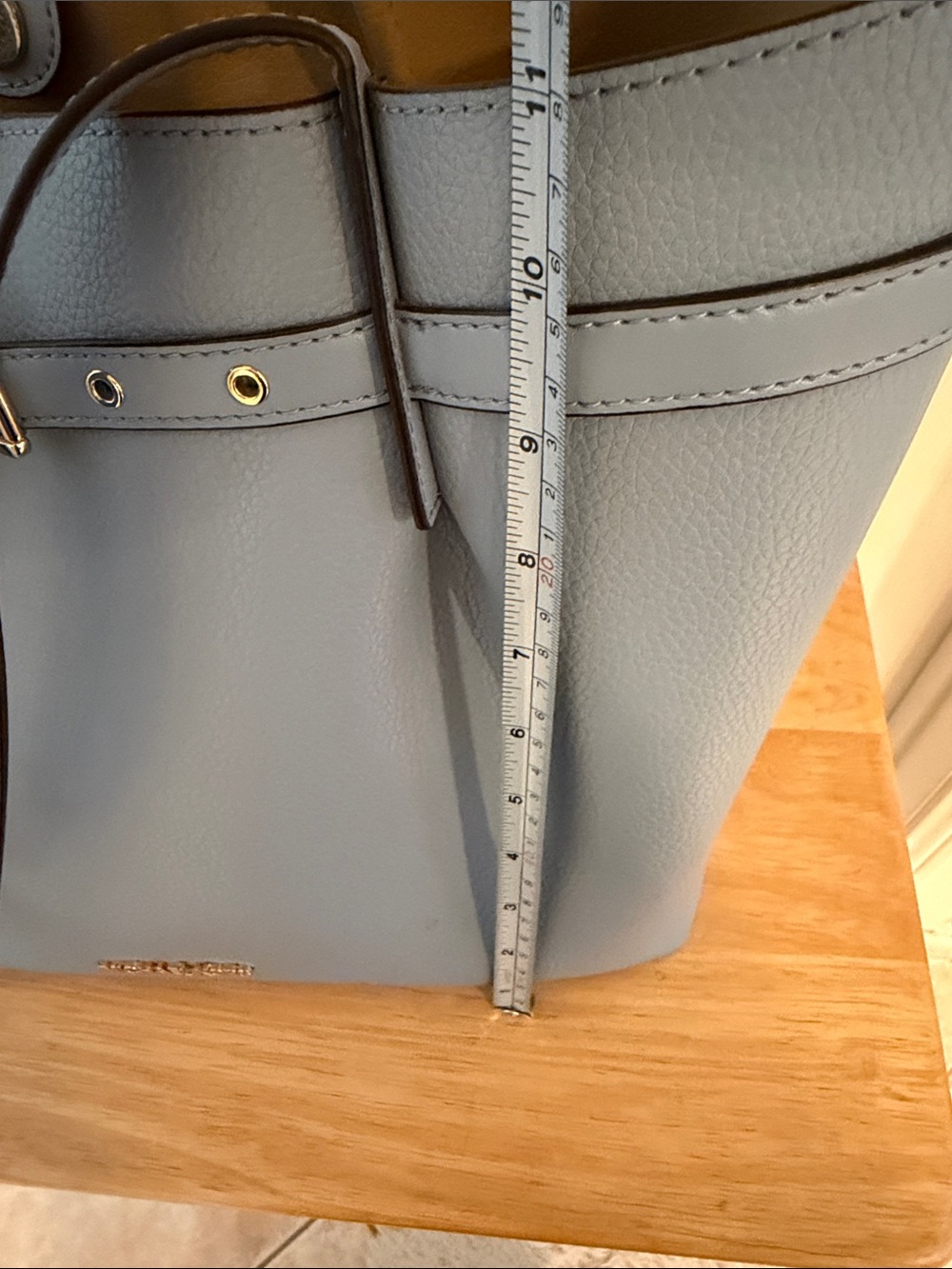 Michael Kors Periwinkle Blue Pebbled Leather Tote with Belt Detail - Picture 14 of 15
